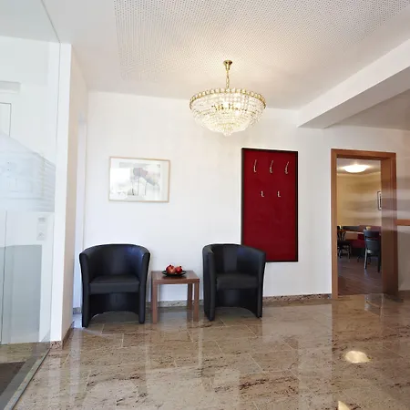 杰格瑞特旅馆 招待所 Nussbach